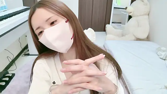 Snapshot of -SHINON- chatting on 01-11-25, 02:04 -SHINON- online show from 01-11-25, 02:04