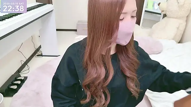 Snapshot of -SHINON- chatting on 03-15-25, 01:40 -SHINON- online show from 03-15-25, 01:40