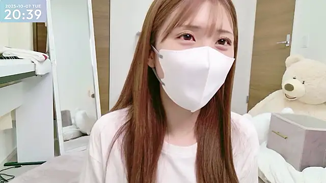 Snapshot of -SHINON- chatting on 10-07-25, 11:40 -SHINON- online show from 10-07-25, 11:40