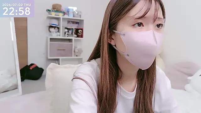 Snapshot of -SHINON- chatting on 07-02-26, 02:01 -SHINON- online show from 07-02-26, 02:01