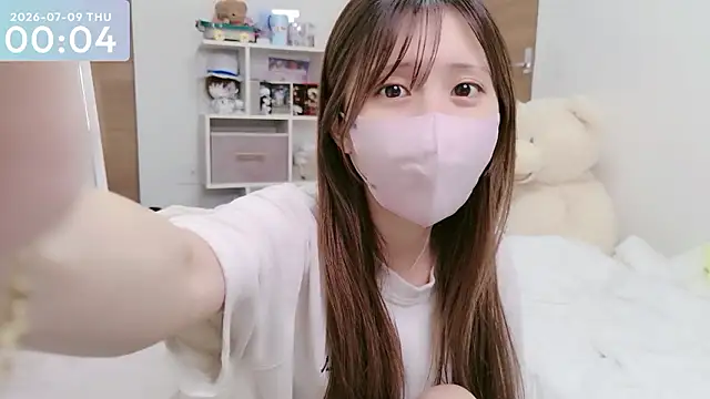 Snapshot of -SHINON- chatting on 07-08-26, 03:05 -SHINON- online show from 07-08-26, 03:05