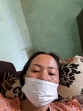 Snapshot of Baby-sexytits18 chatting on 03-20-25, 09:15 Baby-sexytits18 online show from 03-20-25, 09:15