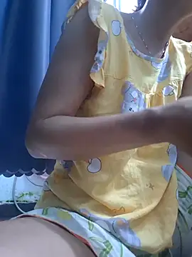 Snapshot of Baby-sexytits18 chatting on 09-21-25, 11:28 Baby-sexytits18 online show from 09-21-25, 11:28