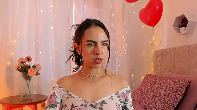 Zara dulce online show from 02-20-25, 04:03