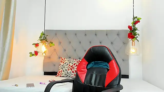 Snapshot of Santy_carrington chatting on 12-24-24, 12:55 Santy carrington online show from 12-24-24, 12:55