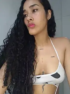 Snapshot of jaderossxx chatting on 07-04-26, 04:13 jaderossxx online show from 07-04-26, 04:13