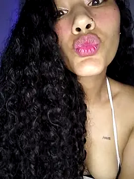 Snapshot of jaderossxx chatting on 07-22-26, 04:26 jaderossxx online show from 07-22-26, 04:26