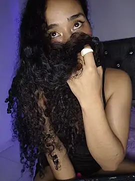 Snapshot of jaderossxx chatting on 07-23-26, 01:58 jaderossxx online show from 07-23-26, 01:58