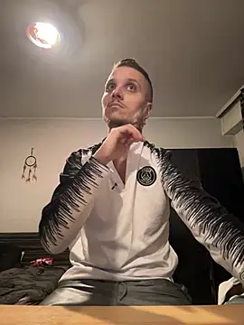 Snapshot of BWC69_69_69 chatting on 12-29-24, 04:40 BWC69 69 69 online show from 12-29-24, 04:40