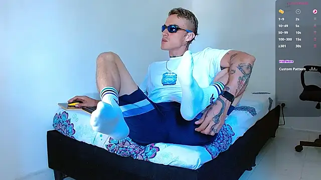 bray hotboy777 online show from 09-28-25, 08:03