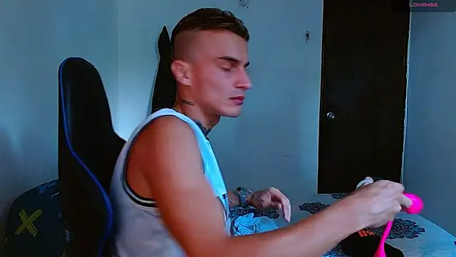 bray hotboy777 online show from 01-17-26, 09:18