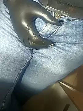 Snapshot of franko1987 chatting on 12-02-24, 06:41 franko1987 online show from 12-02-24, 06:41