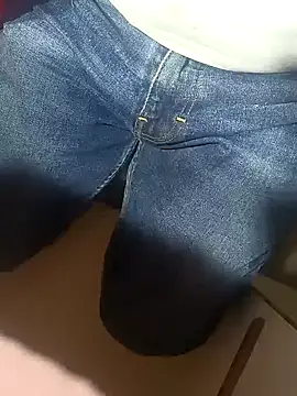 Snapshot of franko1987 chatting on 12-23-24, 05:28 franko1987 online show from 12-23-24, 05:28