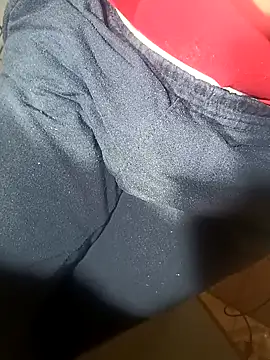 Snapshot of franko1987 chatting on 03-06-25, 04:19 franko1987 online show from 03-06-25, 04:19