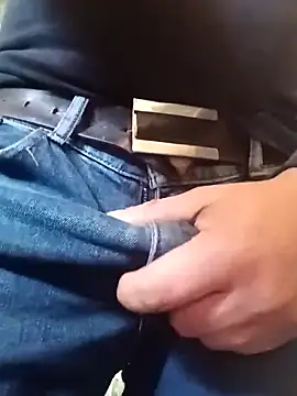 Snapshot of franko1987 chatting on 03-08-25, 09:17 franko1987 online show from 03-08-25, 09:17