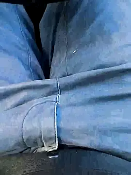 Snapshot of franko1987 chatting on 09-19-25, 09:32 franko1987 online show from 09-19-25, 09:32