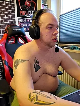 PupW0lfy online show from 02-23-25, 04:13