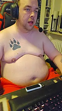 Snapshot of PupW0lfy chatting on 02-15-26, 06:37 PupW0lfy online show from 02-15-26, 06:37