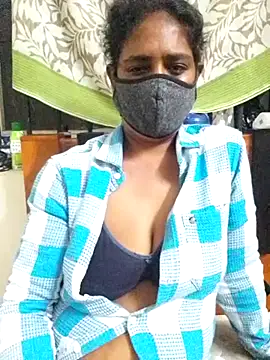 Snapshot of Tamil--Rani chatting on 01-06-25, 05:38 Tamil--Rani online show from 01-06-25, 05:38