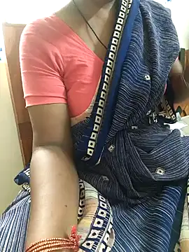 Snapshot of Tamil--Rani chatting on 01-19-25, 11:12 Tamil--Rani online show from 01-19-25, 11:12