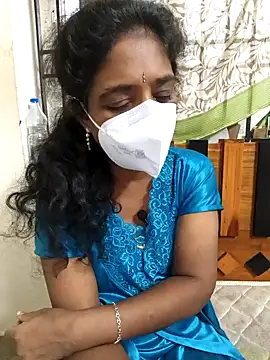 Snapshot of Tamil--Rani chatting on 02-02-25, 12:46 Tamil--Rani online show from 02-02-25, 12:46