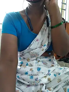 Snapshot of Tamil--Rani chatting on 02-21-25, 08:29 Tamil--Rani online show from 02-21-25, 08:29