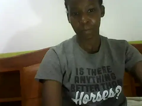 Snapshot of Claris2 chatting on 02-02-25, 07:04 Claris2 online show from 02-02-25, 07:04