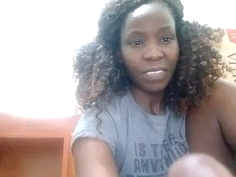 Snapshot of Claris2 chatting on 10-10-25, 07:57 Claris2 online show from 10-10-25, 07:57