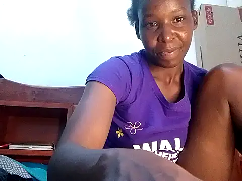 Snapshot of Claris2 chatting on 11-24-25, 07:57 Claris2 online show from 11-24-25, 07:57