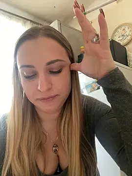 Snapshot of OlgaBuzzz chatting on 03-04-25, 07:19 OlgaBuzzz online show from 03-04-25, 07:19