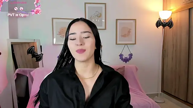 Veronica isaza   online show from 10-15-25, 01:22