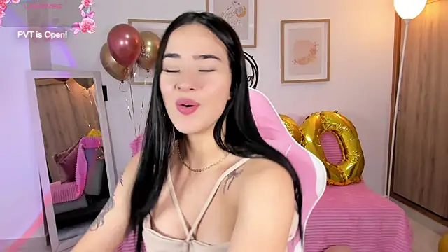 Veronica isaza   online show from 10-24-25, 12:34