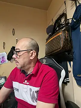 Snapshot of tsugu1105 chatting on 07-02-26, 10:49 tsugu1105 online show from 07-02-26, 10:49