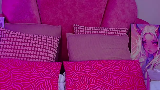 Snapshot of AmbarHills_1 chatting on 10-21-25, 11:33 AmbarHills 1 online show from 10-21-25, 11:33