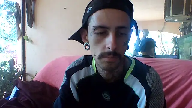 Snapshot of sellvageria chatting on 10-11-25, 02:48 sellvageria online show from 10-11-25, 02:48