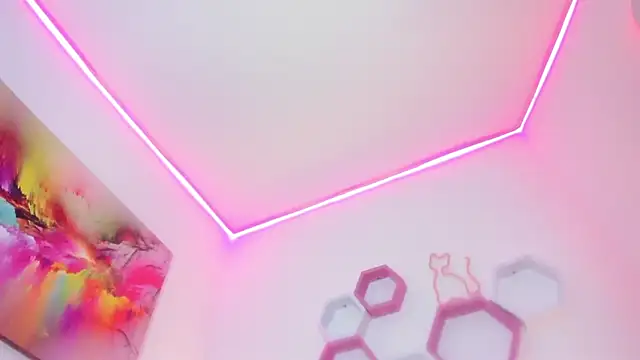  Ameliie online show from 02-18-25, 09:53