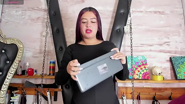 Madame pain  online show from 02-20-26, 12:05