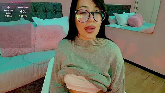 Snapshot of lovely__martina chatting on 03-12-25, 04:56 lovely martina online show from 03-12-25, 04:56