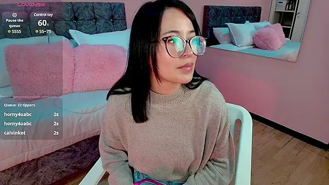 Snapshot of lovely__martina chatting on 03-12-25, 07:59 lovely martina online show from 03-12-25, 07:59