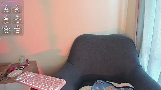 Snapshot of lovely__martina chatting on 09-24-25, 09:29 lovely martina online show from 09-24-25, 09:29