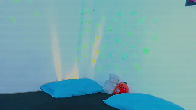 Snapshot of arnold_laurent_ chatting on 03-22-25, 08:48 arnold laurent online show from 03-22-25, 08:48