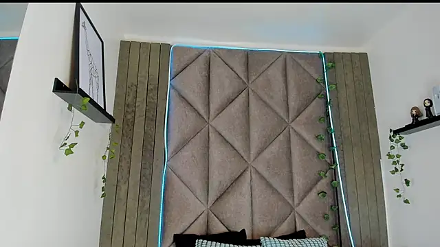 AbbyWathson online show from 11-09-25, 11:52