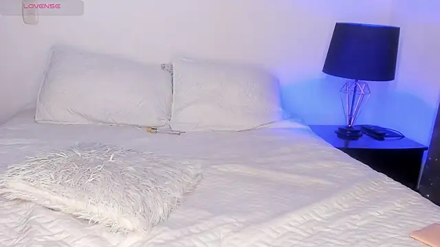 salome lee online show from 11-14-25, 02:43