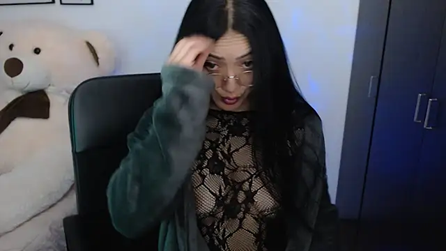 Snapshot of Suzanne_abbey chatting on 09-08-25, 11:15 Suzanne abbey online show from 09-08-25, 11:15