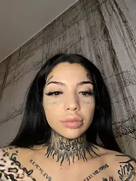 CreamyInkky  online show from 01-25-25, 04:03