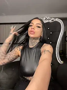 CreamyInkky  online show from 02-03-25, 07:29