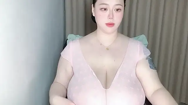Snapshot of 520-vivo chatting on 04-20-26, 02:31 520-vivo online show from 04-20-26, 02:31