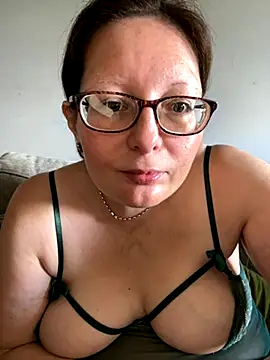 Snapshot of Ailsa_Bliss chatting on 09-13-25, 01:11 Ailsa Bliss online show from 09-13-25, 01:11