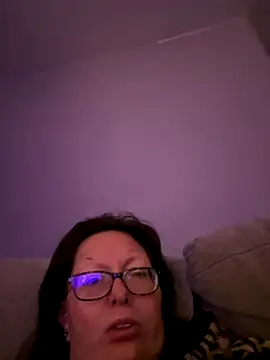 Snapshot of Ailsa_Bliss chatting on 10-15-25, 01:17 Ailsa Bliss online show from 10-15-25, 01:17