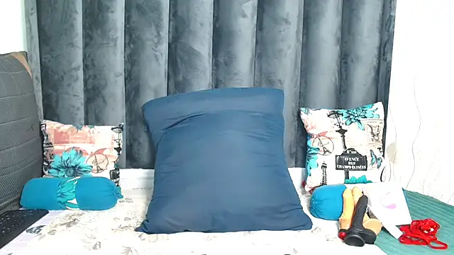 Snapshot of ThickAss90 chatting on 07-07-26, 01:30 ThickAss90 online show from 07-07-26, 01:30